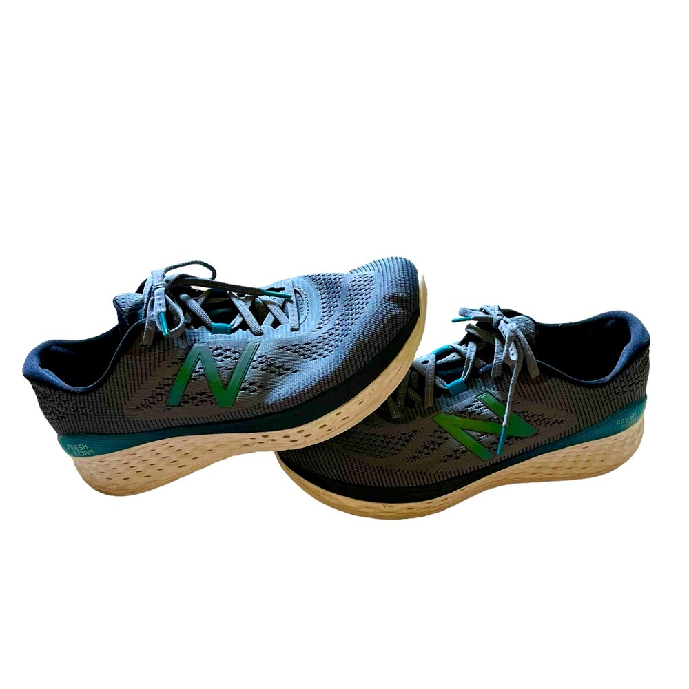 New Balance Fresh Foam More V3 Sneakers Men's 10 Blue Running Shoes READ PLS✅